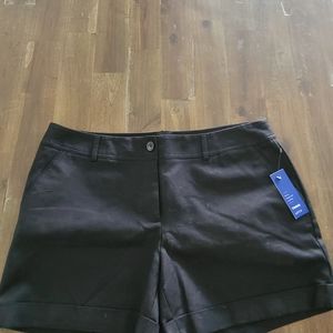 Black shorts APT.9 Torie size 16